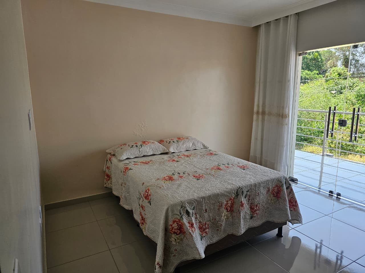 Duplex no Loteamento Conviver, Quarto 1 com varanda