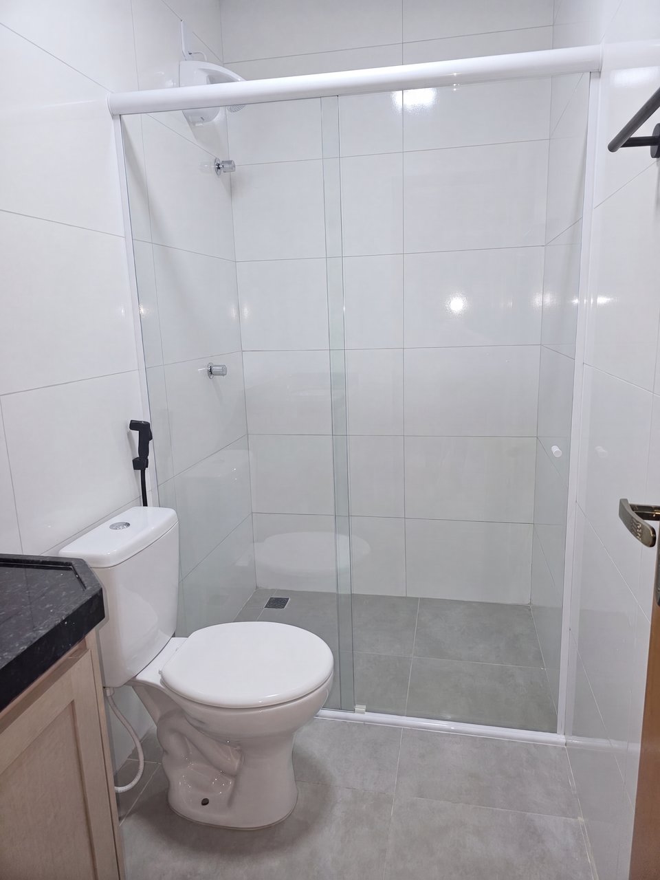 Apartamento no Edifício Castelo Plaza, Banheiro com box